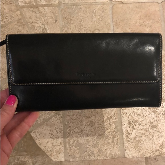 Black Kate Spade Wallet - Picture 1 of 3